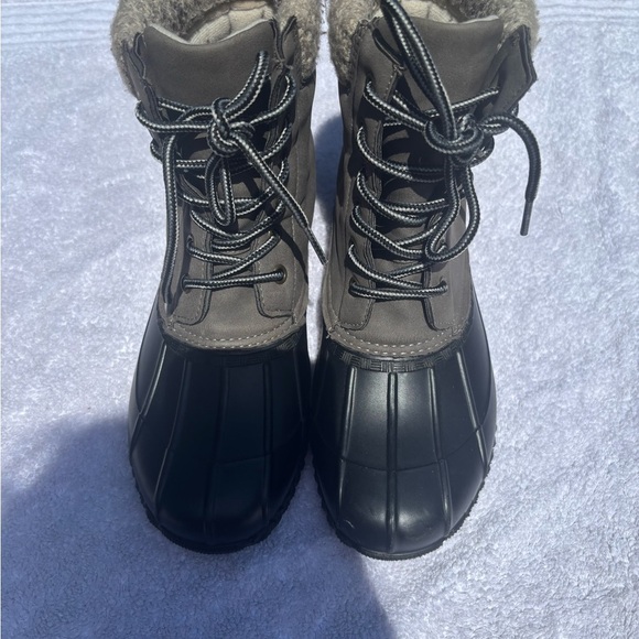 alpine woods Shoes - Gray and Black Waterproof Winter Boots